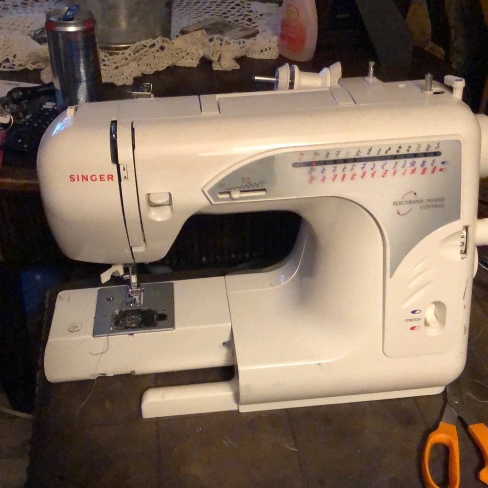 COPY - Singer sewing machine